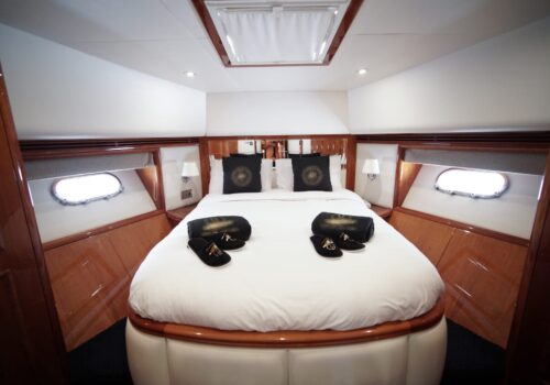 66feet luxurious yacht rental in Dubai Marina
