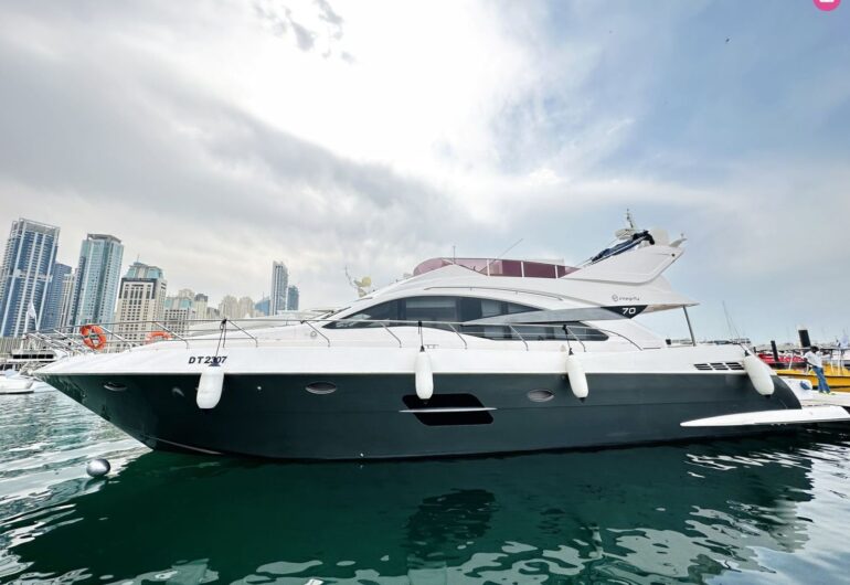 70 feet luxurious yacht for rental